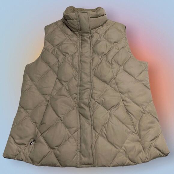 Kenneth Cole Reaction Jackets & Blazers - KENNETH COLE Women’s Small Tan Quilted Down Vest